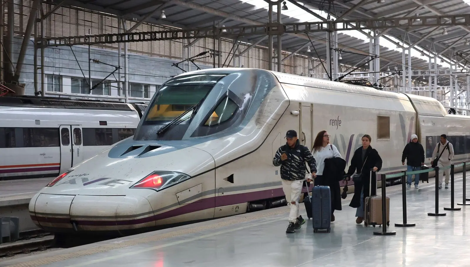 Semaf convoca huelga de maquinistas en Renfe el 29 de octubre, que puede alterar Cercanías y AVE