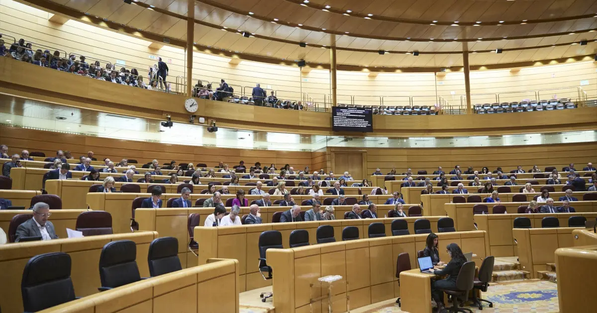 La Mesa del Senado aprueba finiquitos de entre 3.089 y 4.758 euros para los senadores que perdieron el escaño con la disolución