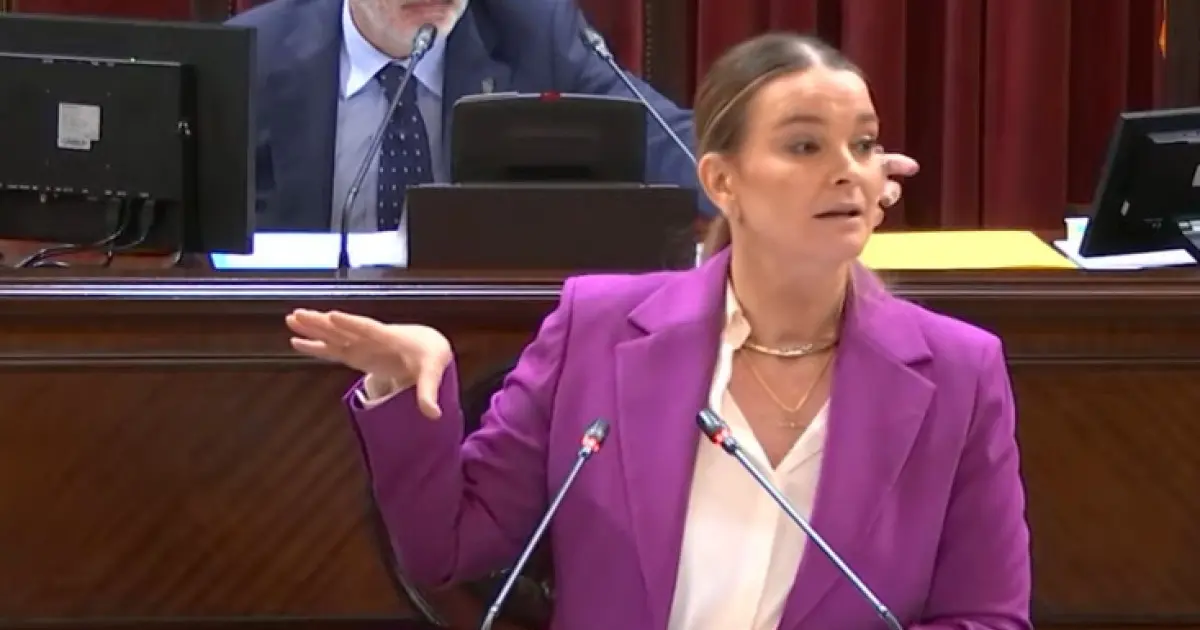 Marga Prohens, a Iago Negueruela en el Parlament: «Usted a mí no me va a callar»
