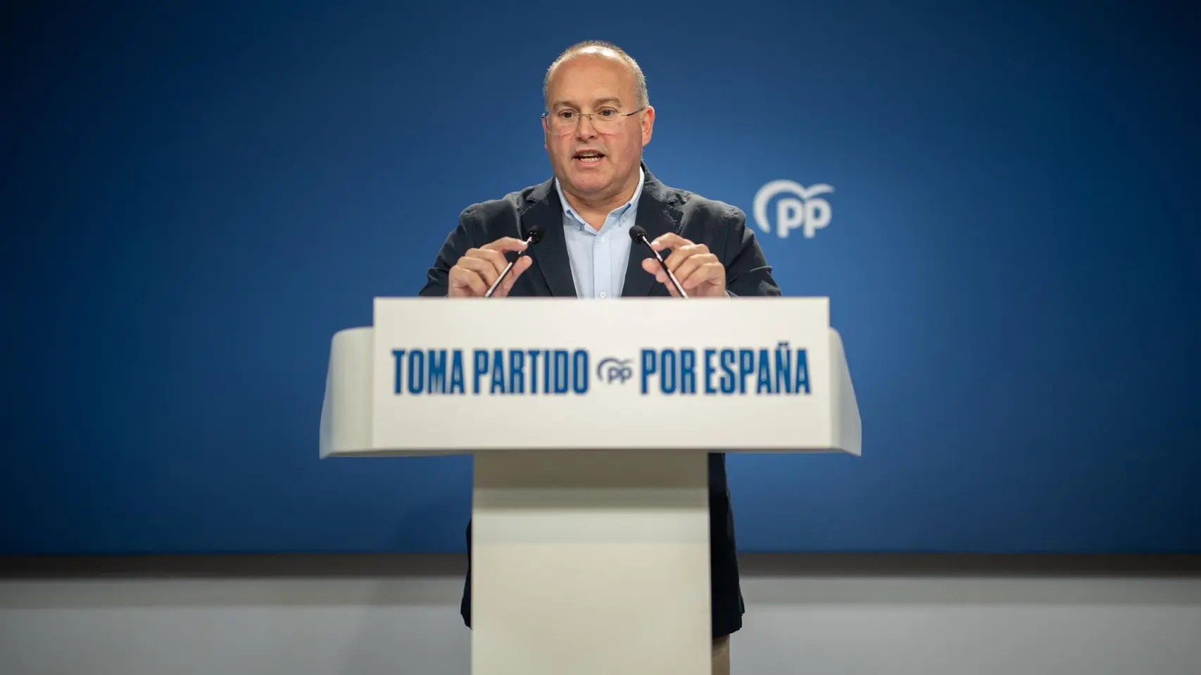 El PSOE rechaza en Ferraz la carta de Tellado que propone un debate sobre vivienda entre Bravo e Isabel Rodríguez