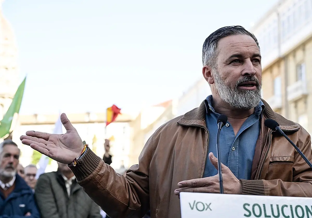 Abascal avisa a Feijóo de que no es tiempo de pedir «sacrificios» a los ciudadanos