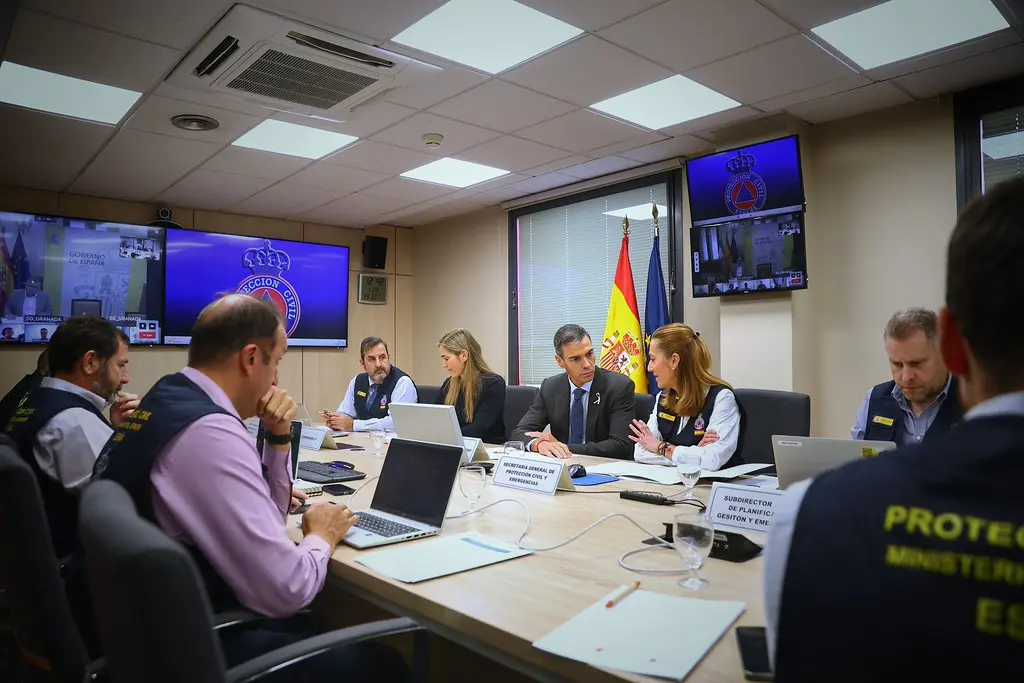 Pedro Sánchez asiste a la reunión de la Unidad de Verificación de Riesgos del Centro Nacional de Seguimiento y Coordinación d