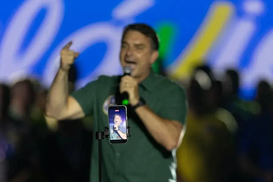 Bolsonaro acepta levantar su secreto telefónico y bancario si Lula hace lo mismo desde 2003