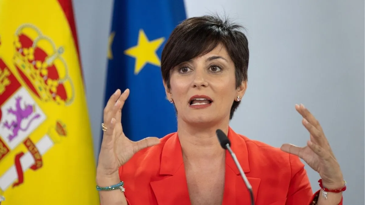 Isabel Rodríguez afirma que el abrazo de Ayuso con Milei «representa» la coalición PP-Vox