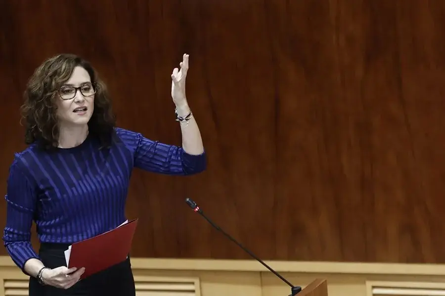 Ayuso denuncia protestas «de manera fascista» en su contra por la huelga en la educación de Madrid