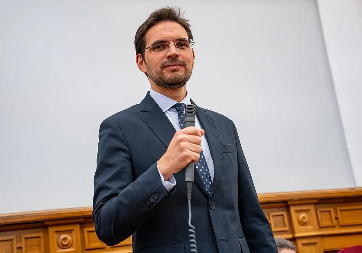 El PP denuncia que “ya hay más clase baja que clase media” en Castilla-La Mancha