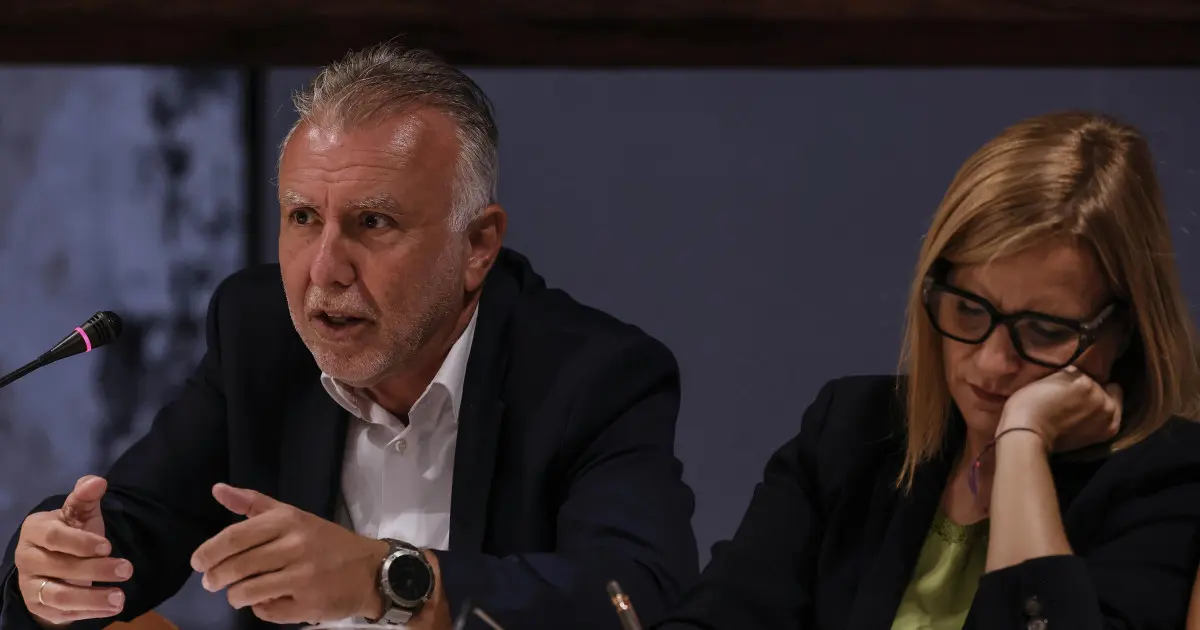 Dos asesoras del Gobierno opositan a plazas de periodista con examen en la jornada de reflexión