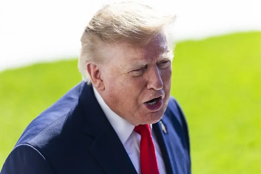 Trump reclama su derecho a un tercer mandato y asegura que ganó tres veces la Presidencia