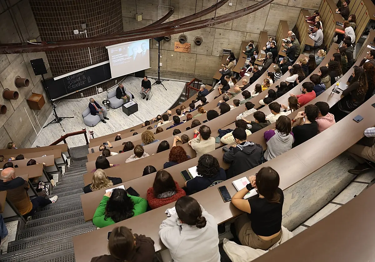Estudiantes de Medicina en un aula Estudiantes de Medicina en un aula. (JUAN CARLOS ROMÁN)