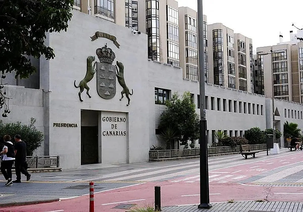 Imagen de archivo d ela sede del Gobierno de Canarias en la capital grancanaria. Imagen de archivo d ela sede del Gobierno de