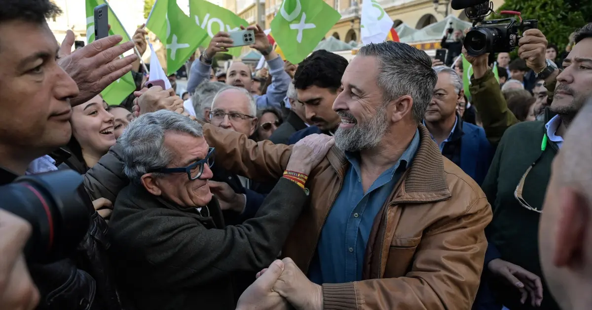 Vox se querella contra el delegado del Gobierno en Galicia por autorizar la contramanifestación junto a su acto en A Coruña