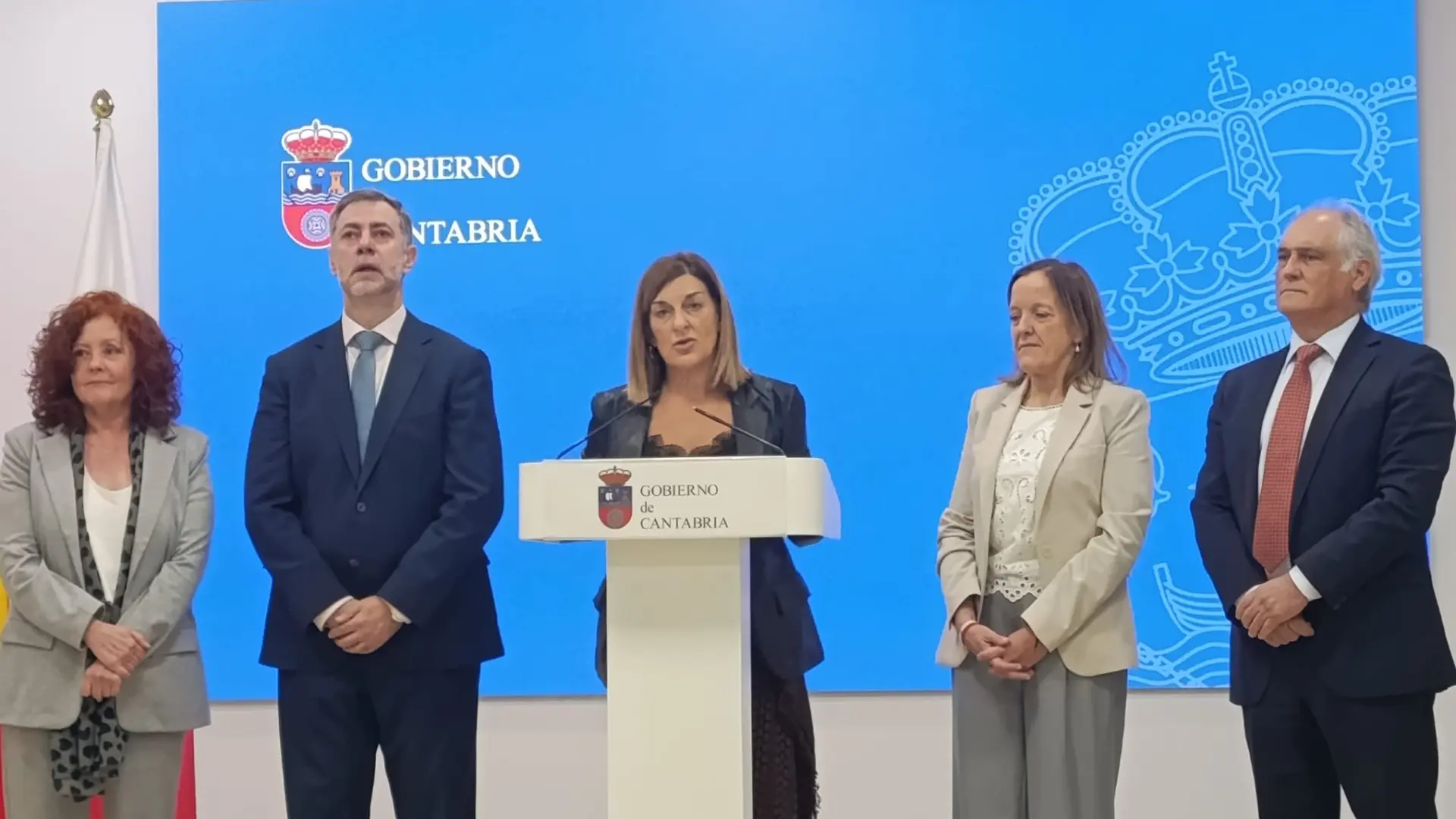 Buruaga defiende que los relevos en su Gobierno cumplen la ley de igualdad y niega “apaños”