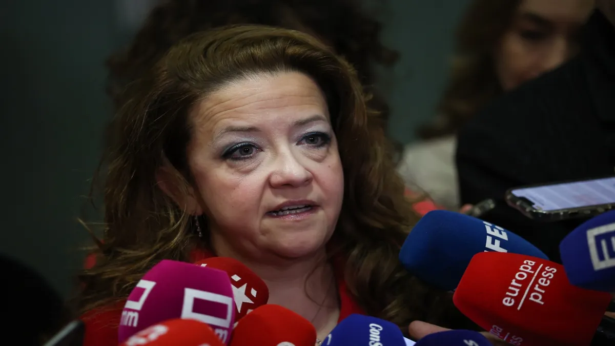 Fátima Matute reta a Mónica García tras vulnerar su «derecho a participar» en un pleno La consejera de sanidad de la Comunida