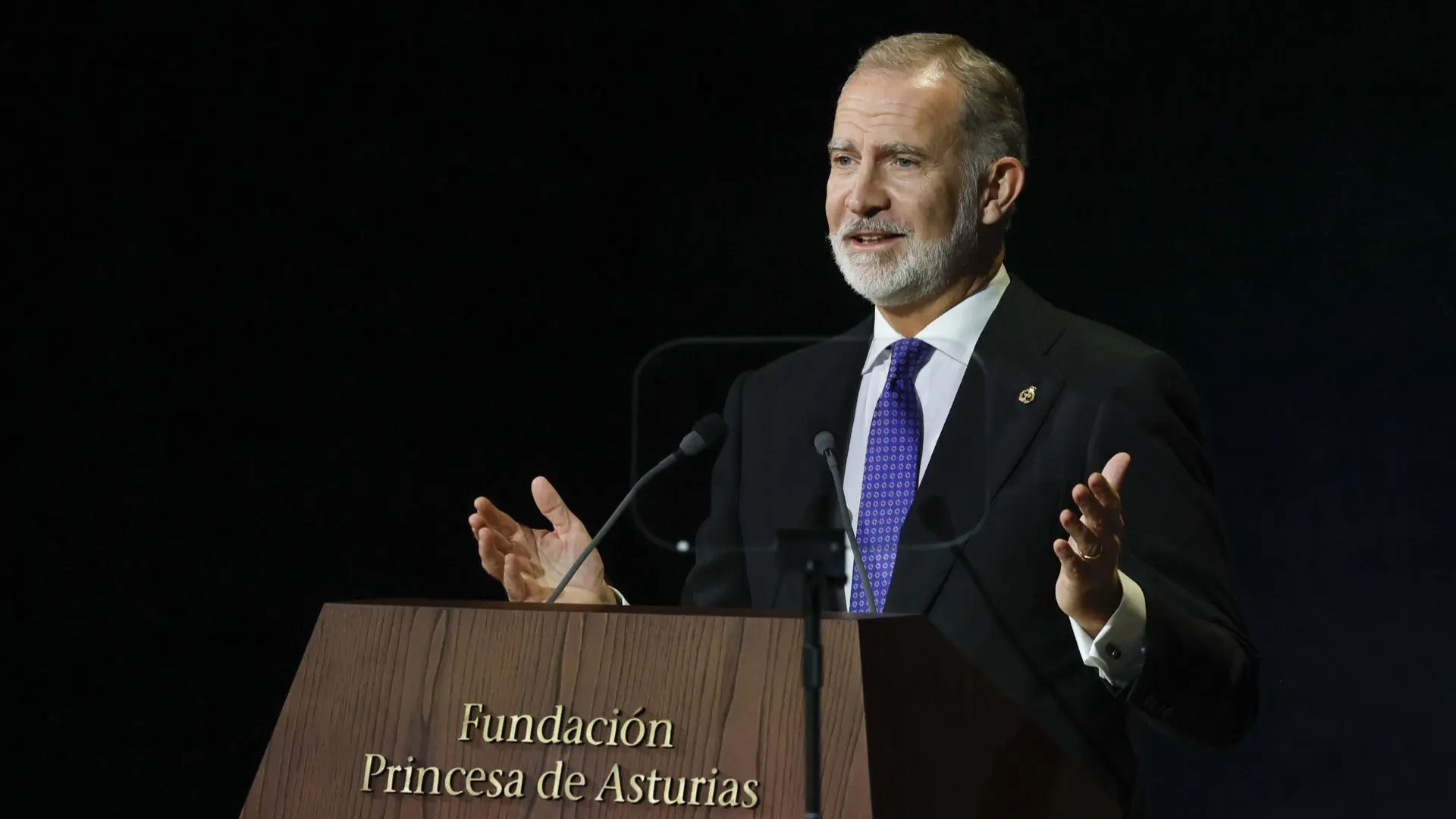 Felipe VI reivindica la democracia en los Premios Princesa de Asturias 2026
