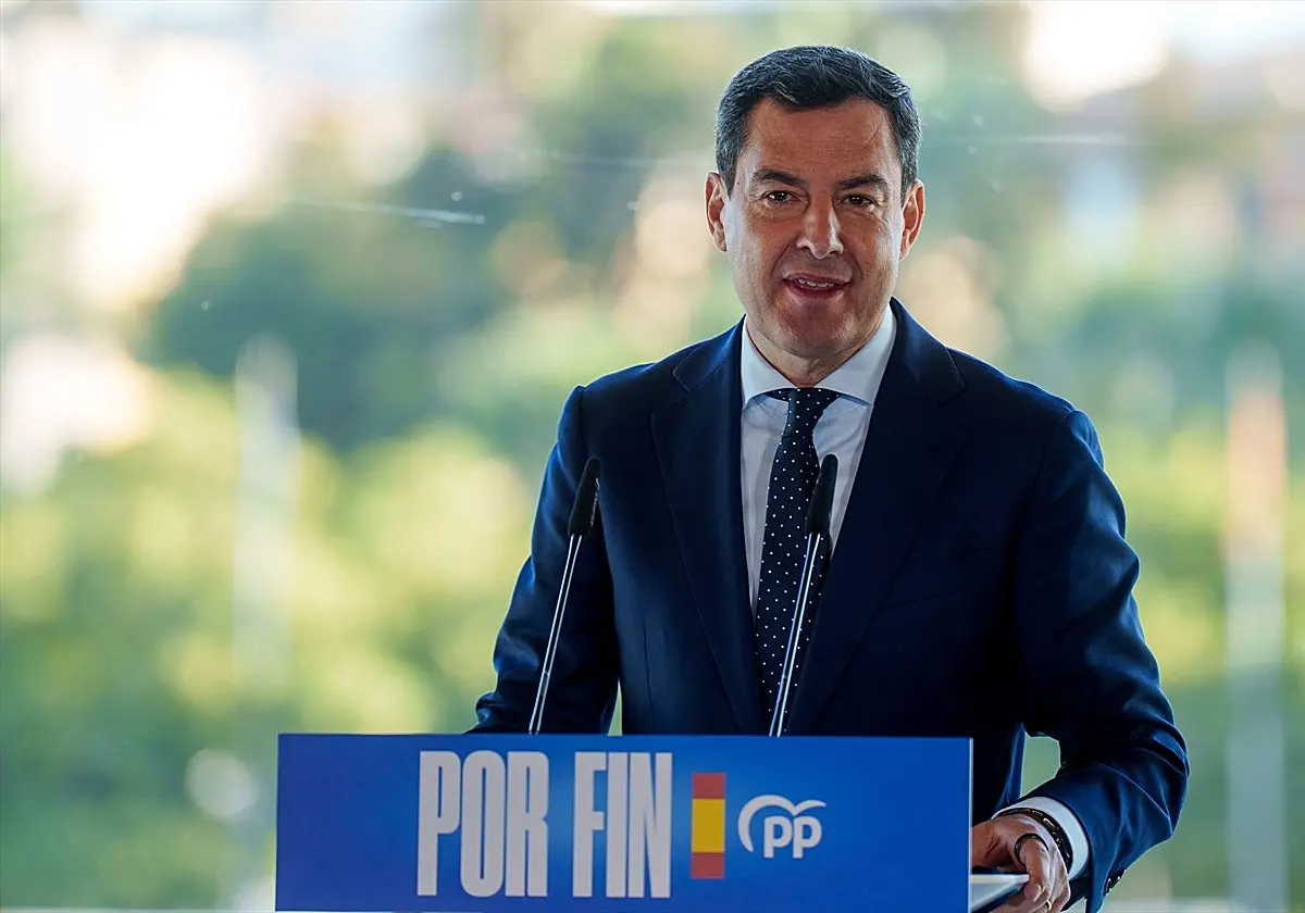 “El PP debe aspirar a gobernar España en solitario”, afirma Juanma Moreno