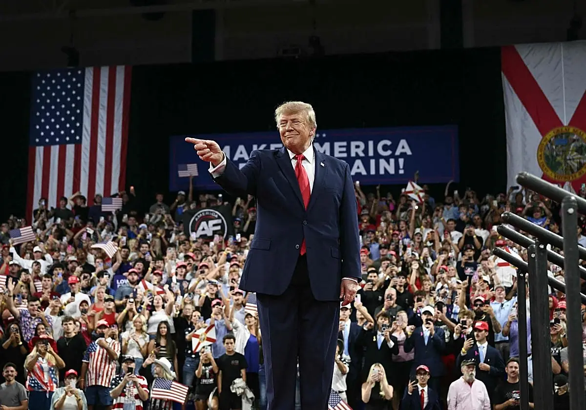 Donald Trump ha dado un mitin en Florida, donde tiene su residencia de descanso. Donald Trump ha dado un mitin en Florida, do