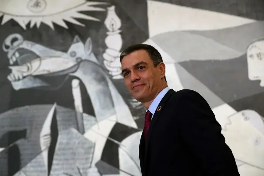 Sánchez defiende los valores antibelicistas del Gobierno en un video junto al ‘Guernica’