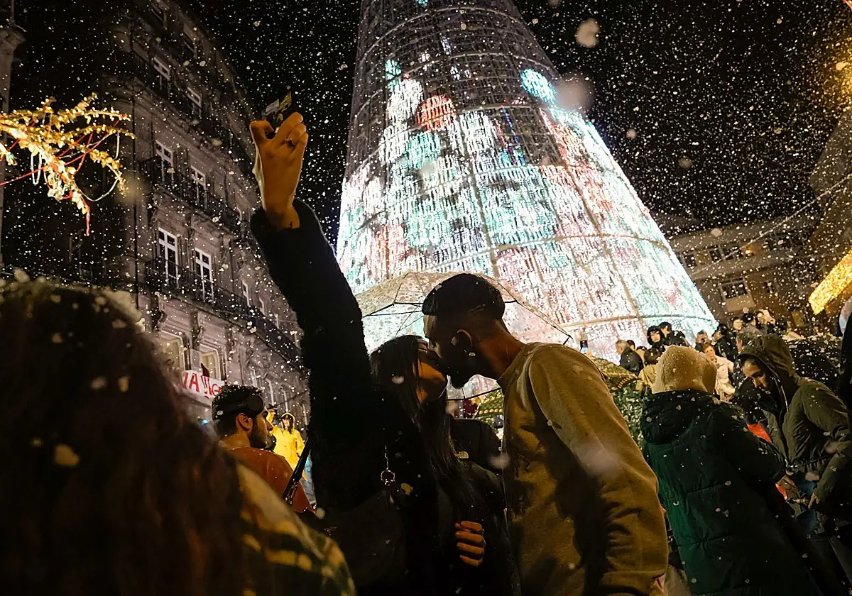 Las ciudades gallegas se suman al ‘efecto Vigo’ y disparan el presupuesto en luces navideñas