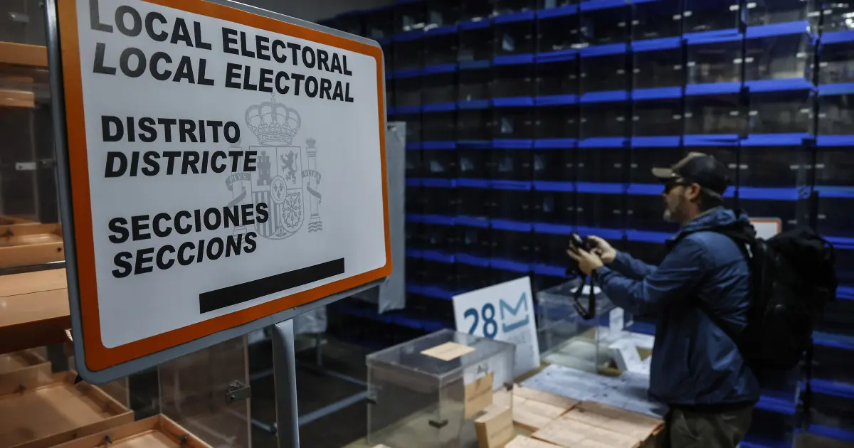 Vox duplica sus escaños y acecha al PSOE mientras el PP sigue en cabeza