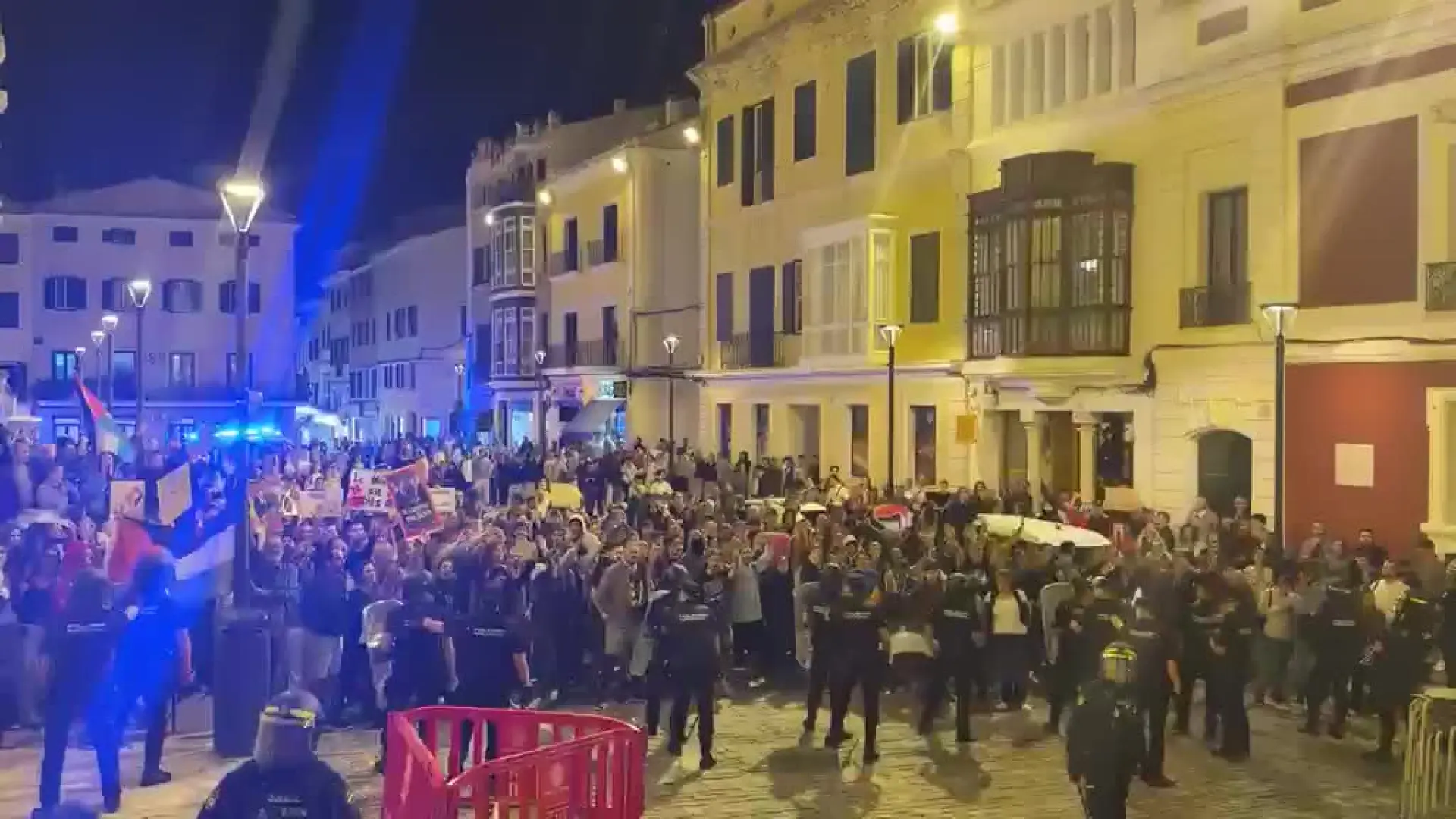 Vox presenta querella contra Alfonso Rodríguez por concentración de 400 personas en Mahón