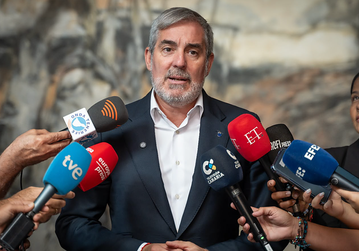Clavijo pide a Sánchez un “plan urgente de contingencia” ante la reactivación de la ruta atlántica