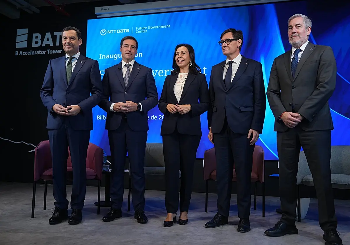 Moreno, Pradales, Illa y Clavijo con la moderadora del debate Moreno, Pradales, Illa y Clavijo con la moderadora del debate.