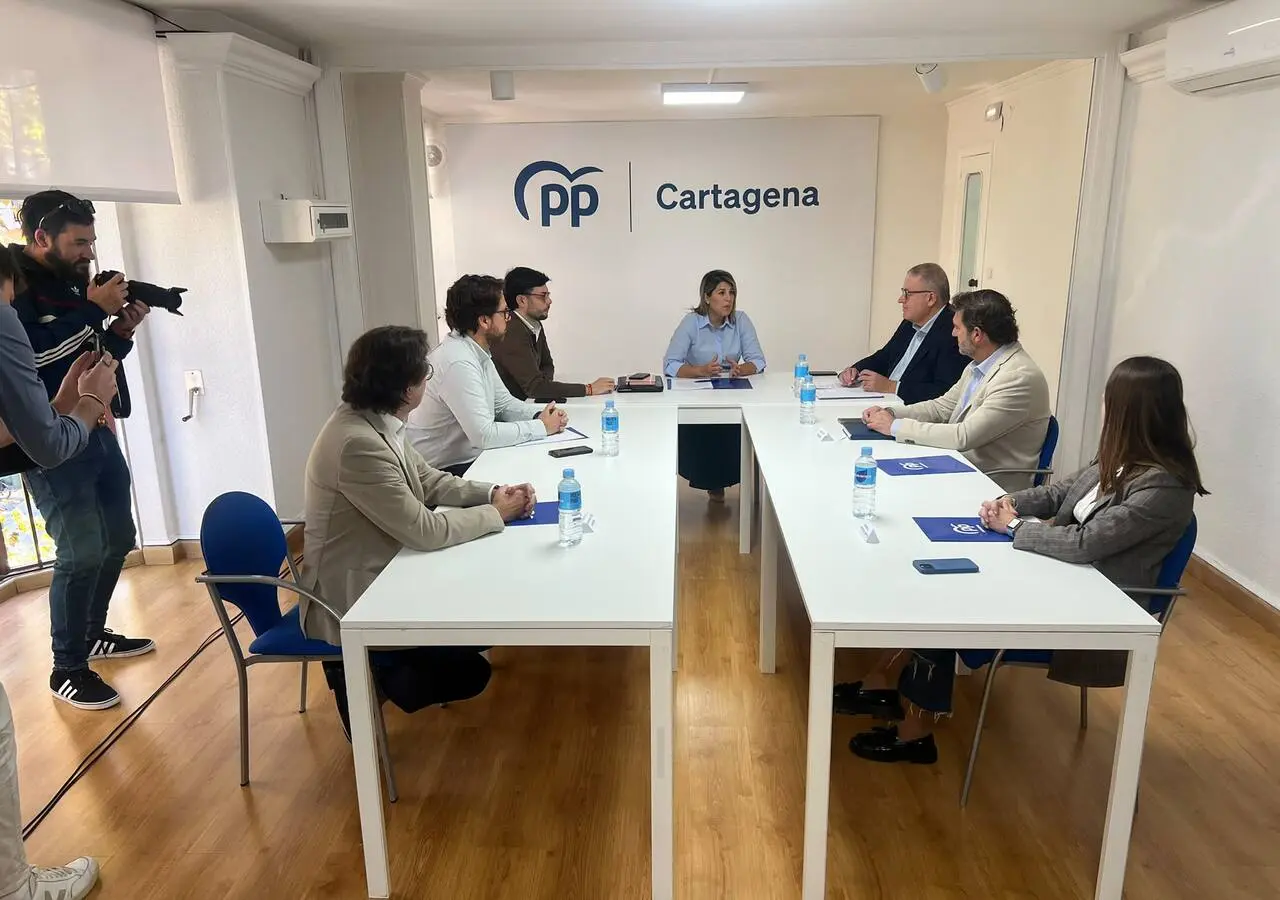 El senador Francisco Bernabé ve el AVE en Cartagena “con mucha suerte” a partir de 2032