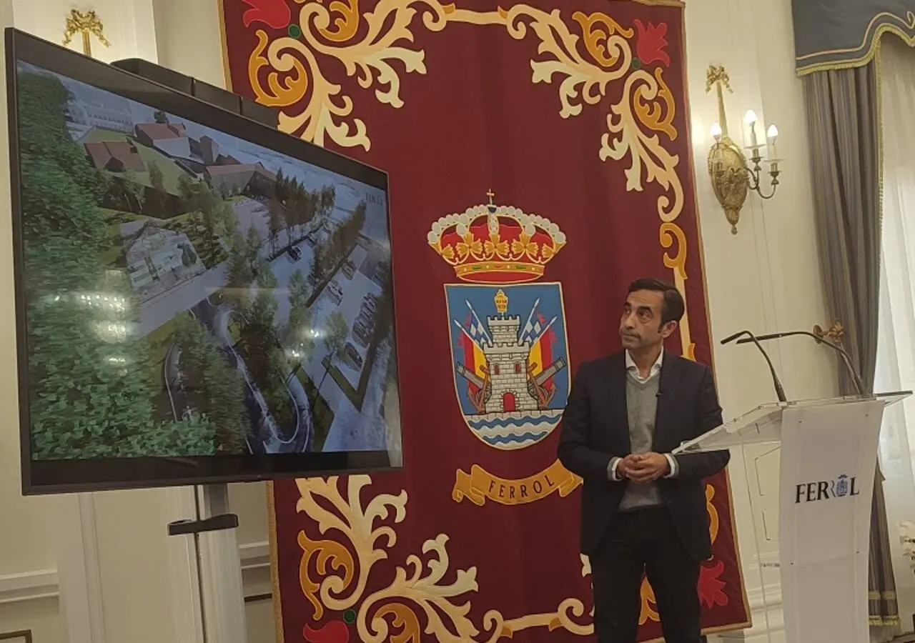 El alcalde de Ferrol en la rueda de prensa de presentación del proyecto del Sánchez Aguilera