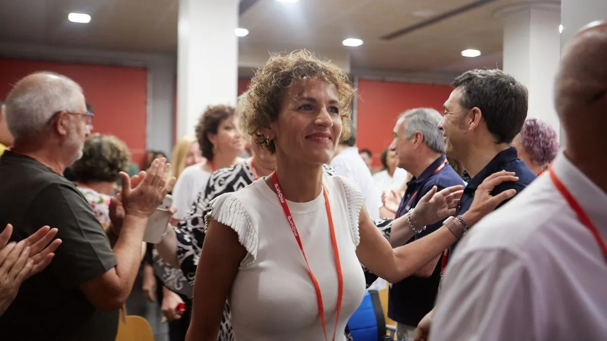 Chivite dice que «UPN tiene que decidir qué es lo que quiere ser» tras el acuerdo entre PP y Vox María Chivite durante el Com
