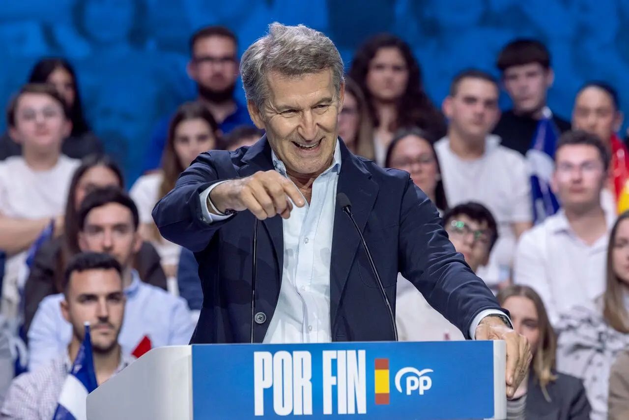 Feijóo lleva a Jaime de los Santos, Alberto Nadal y su equipo de Génova en la lista del PP por Madrid para el 29-N