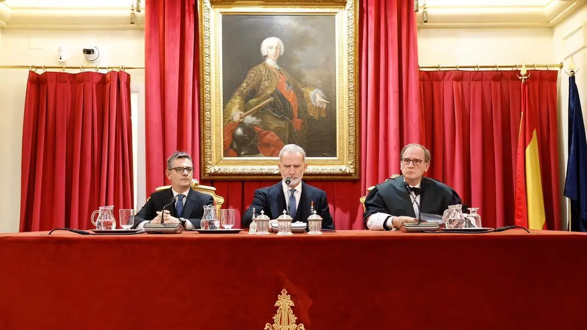 Bolaños denuncia ante Felipe VI y la cúpula judicial intentos de erosionar las instituciones por discrepancias ideológicas