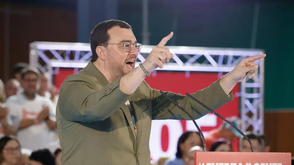 Adrián Barbón reivindica ante Sánchez el fin del peaje del Huerna