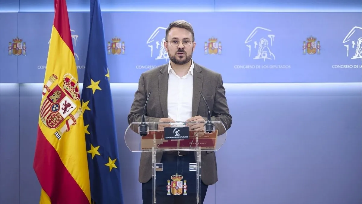 Compromís siente «asco» del pacto PP-Vox y les acusa de «humillar a las víctimas de la dana» El diputado de Compromís en el C