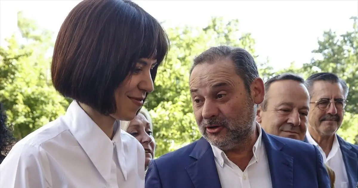 El PSOE deja fuera de sus listas del 29-N a nueve de sus once diputados valencianos