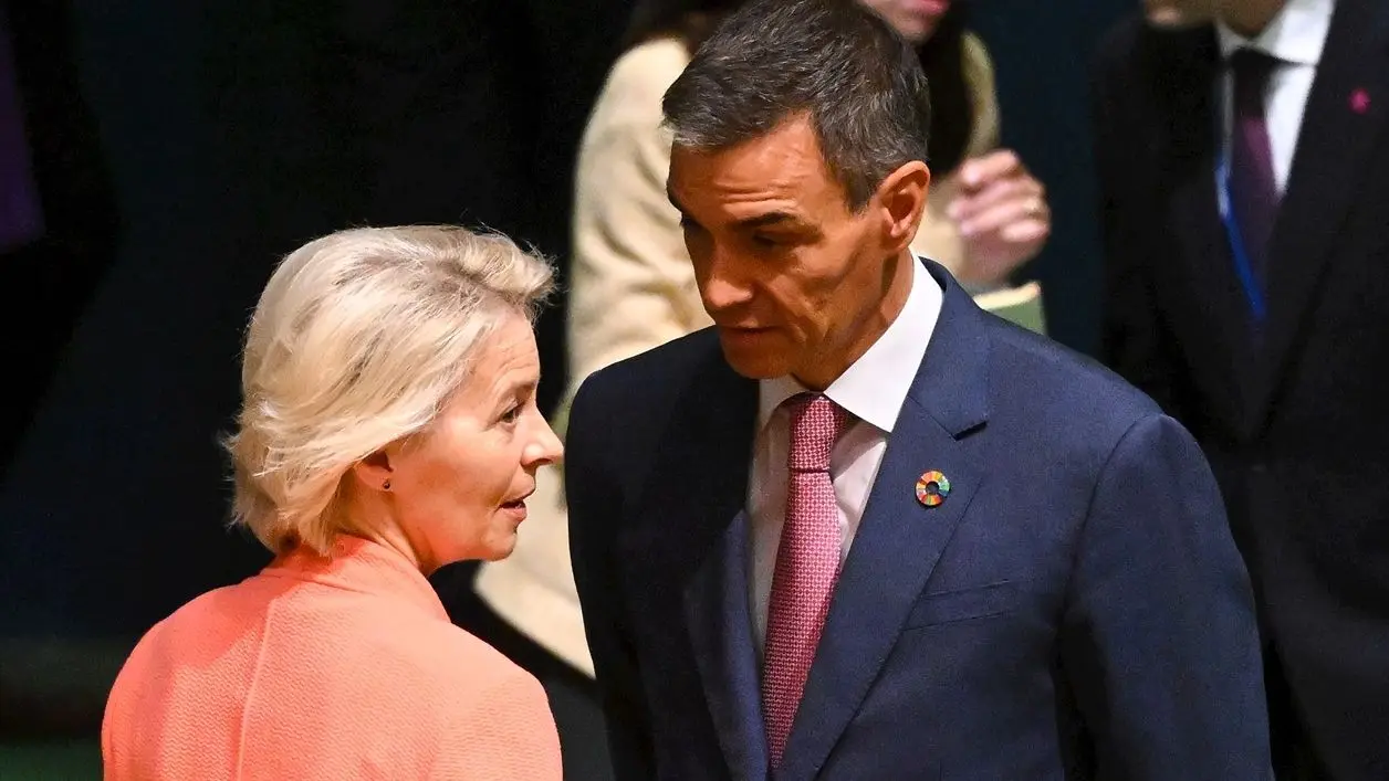 Von der Leyen anuncia más presión sobre los Estados que no incorporan las directivas de la UE en una respuesta al PP sobre España