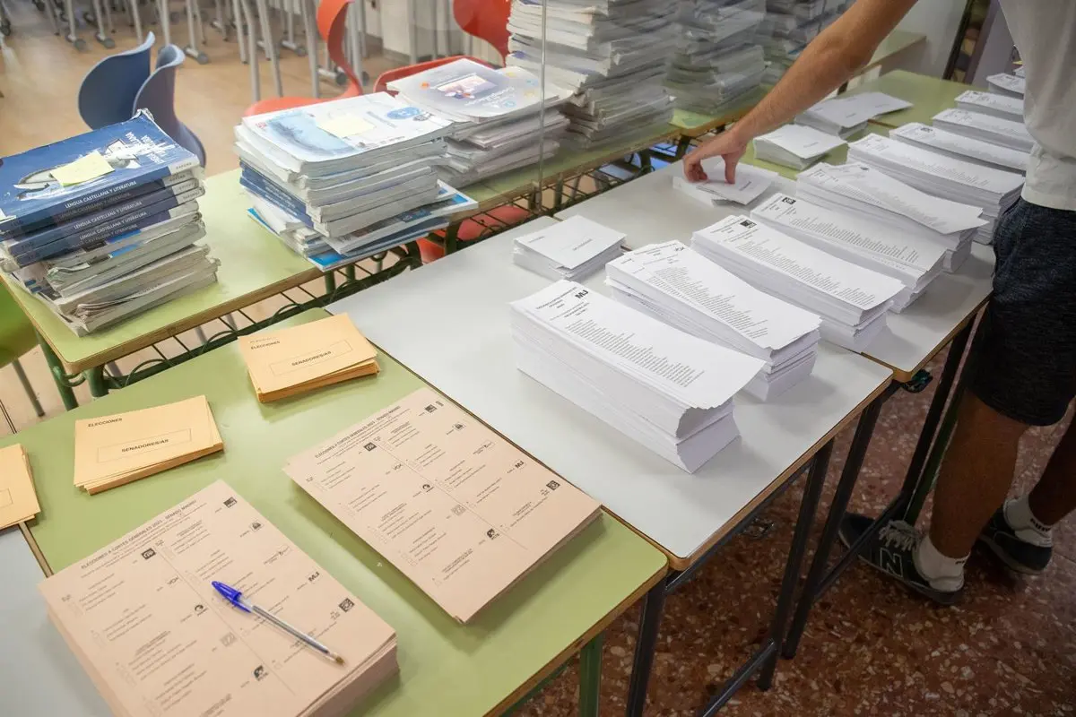29N.- El BOE publica las listas al Congreso y al Senado, aunque no serán definitivas hasta la próxima semana
