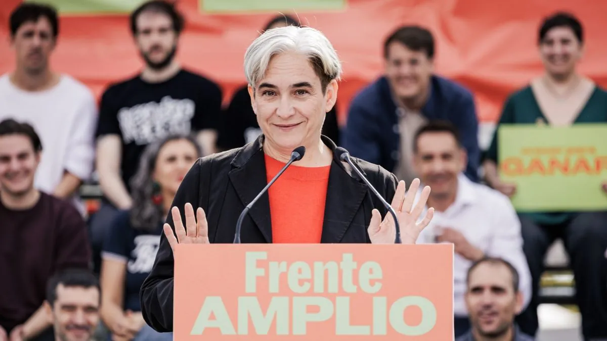 Ada Colau califica de irresponsable que Feijóo culpe al Gobierno de los disturbios de Barcelona