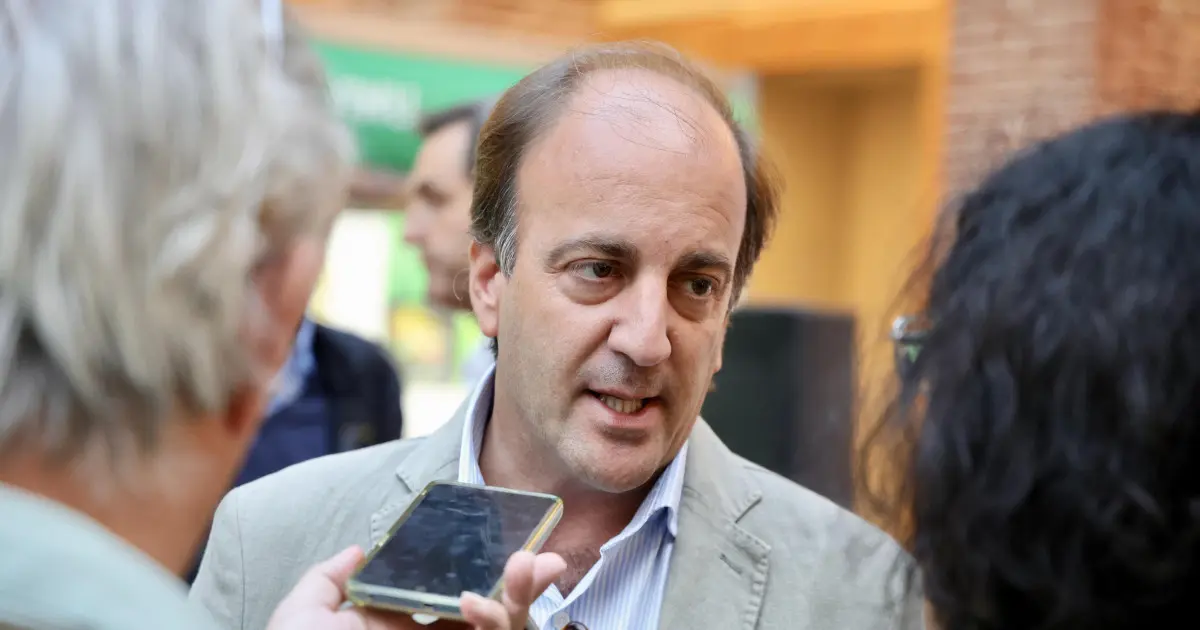 El consejero de Vox Joaquín Antonio Pino llama “asesinato en las vías” al choque de trenes de Urda y culpa al Gobierno