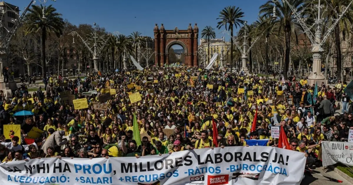 Los sindicatos educativos de Cataluña llaman a la huelga de la vivienda del 11-N y a la de la enseñanza del 26-N