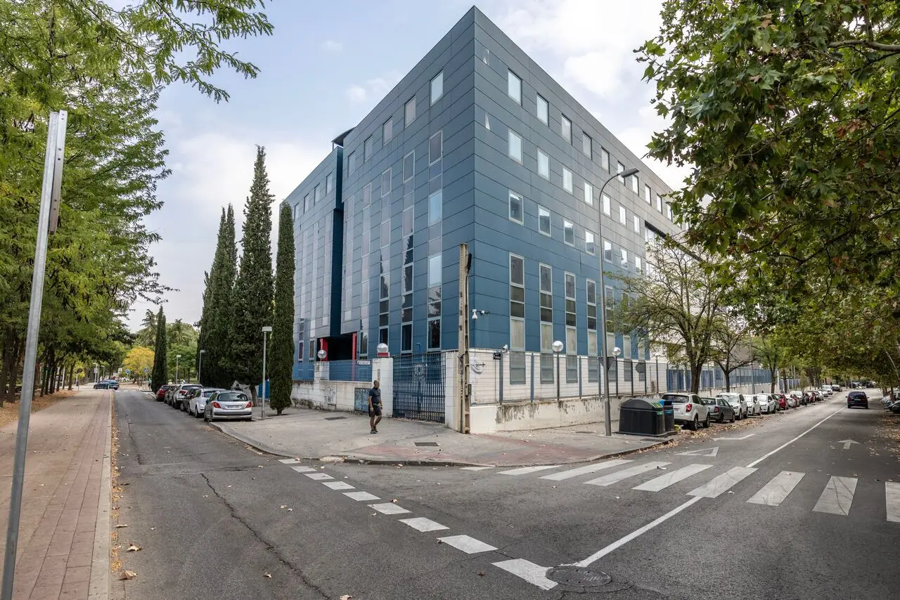La Comunidad de Madrid ha pagado 101,5 millones en alquileres por ocho edificios que vendió por 128,5 millones