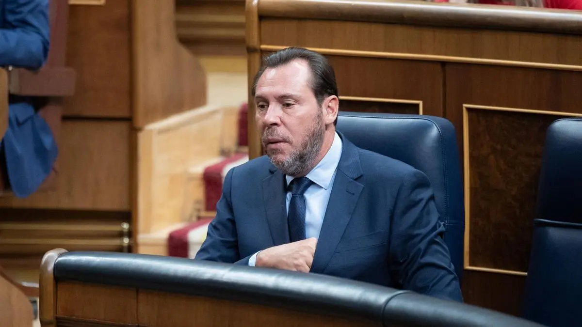La Diputación Permanente no puede obligar a Óscar Puente a comparecer y solo el Gobierno puede pedirlo, como en 1982