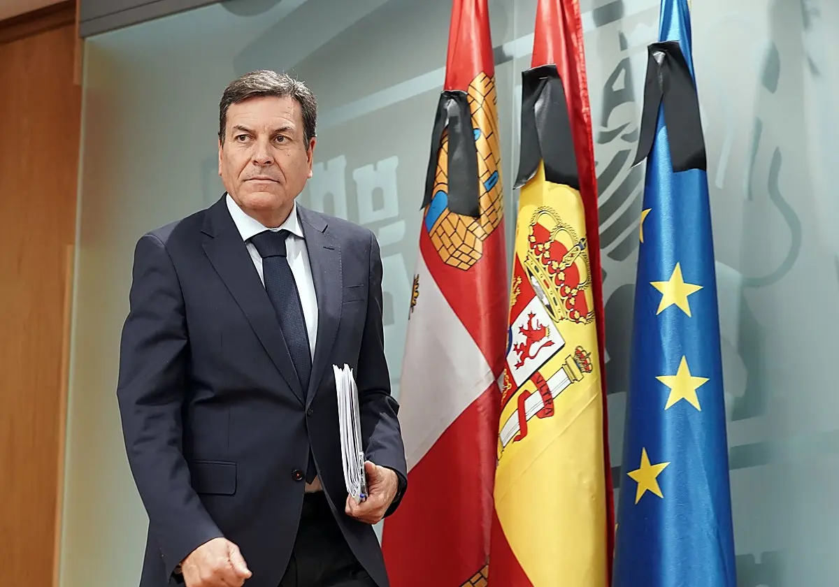 El portavoz de la Junta de Castilla y León, Carlos Fernández Carriedo, antes de la rueda de prensa posterior al Consejo de Go