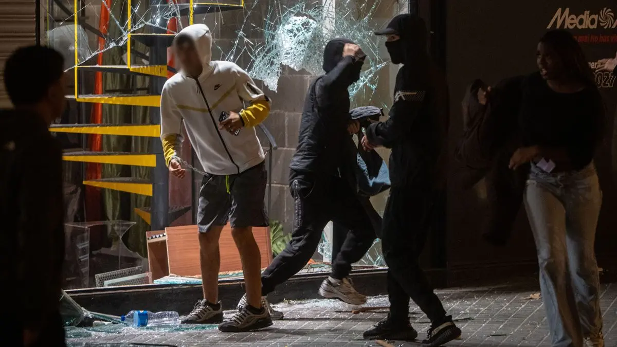La Policía mantiene la alerta en Madrid pese a que los canales de “Blocus” cancelan la convocatoria en Plaza de España