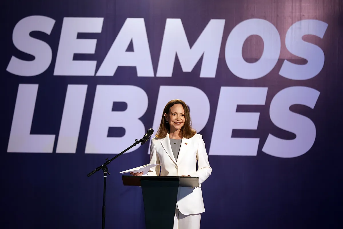 Delcy Rodríguez anuncia que habrá elecciones en Venezuela y Machado sitúa los comicios en 2027