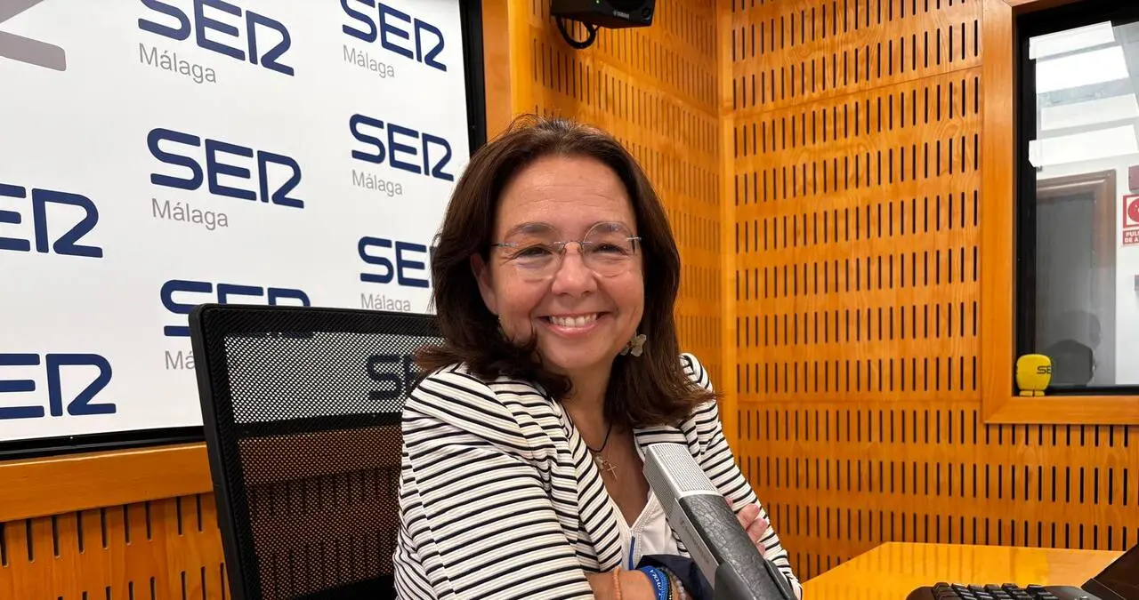 La profesora de Derecho Civil de la Universidad de Málaga y cofrade malagueña, Paloma Saborido, en los estudios de SER Málaga
