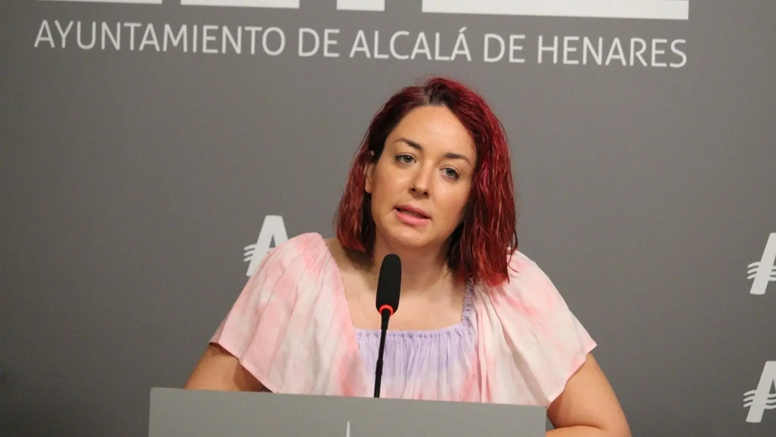 Blanca Ibarra, exconcejala del PSOE en Alcalá señalada por contratos a familiares, proclama a Óscar Puente el mejor ministro de Transportes de la democracia