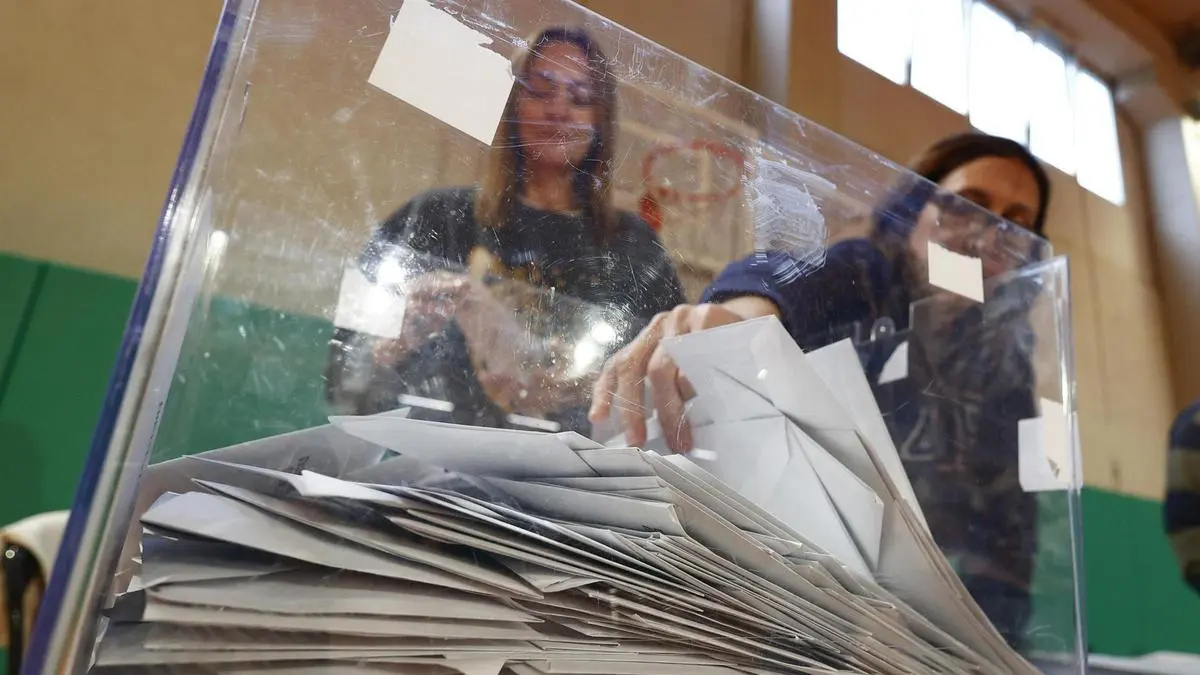 El escrutinio del 29-N aparta los votos de los nacionalizados por la ley de nietos que no acrediten el exilio