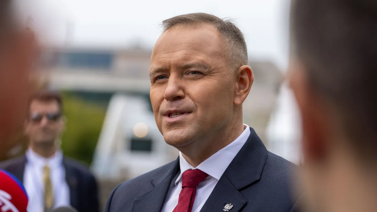El presidente de Polonia fuerza la entrada al Constitucional en plena crisis institucional El presidente de Polonia, Karol Na