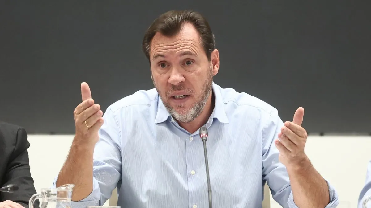 El Gobierno elimina del informe internacional de Urda un párrafo clave sobre la cadena de fallos El ministro de Transportes y