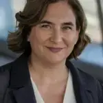 Ada Colau ofrece ceder liderazgo y nombre del Frente Amplio